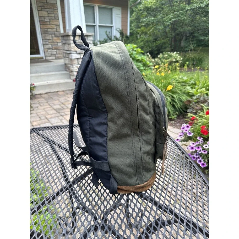 Vintage Jansport Suede Leather Bottom Backpack Green Classic School USA 90s